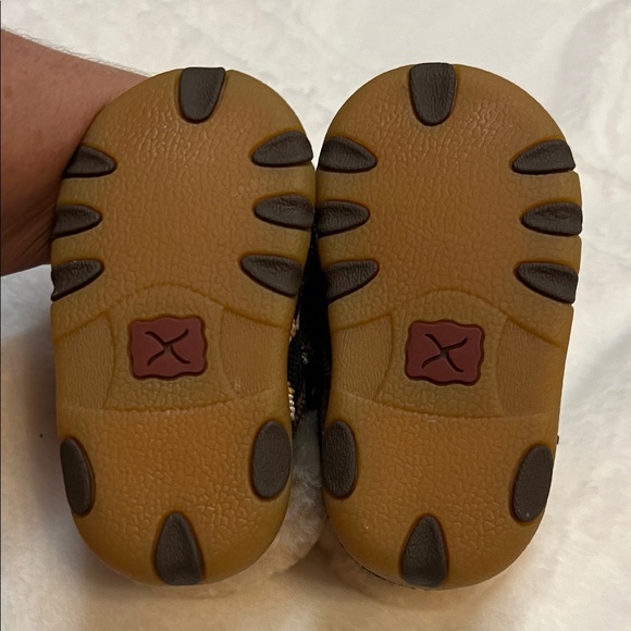 Twisted X Tan and Brown Baby Booties - Picture 2 of 9